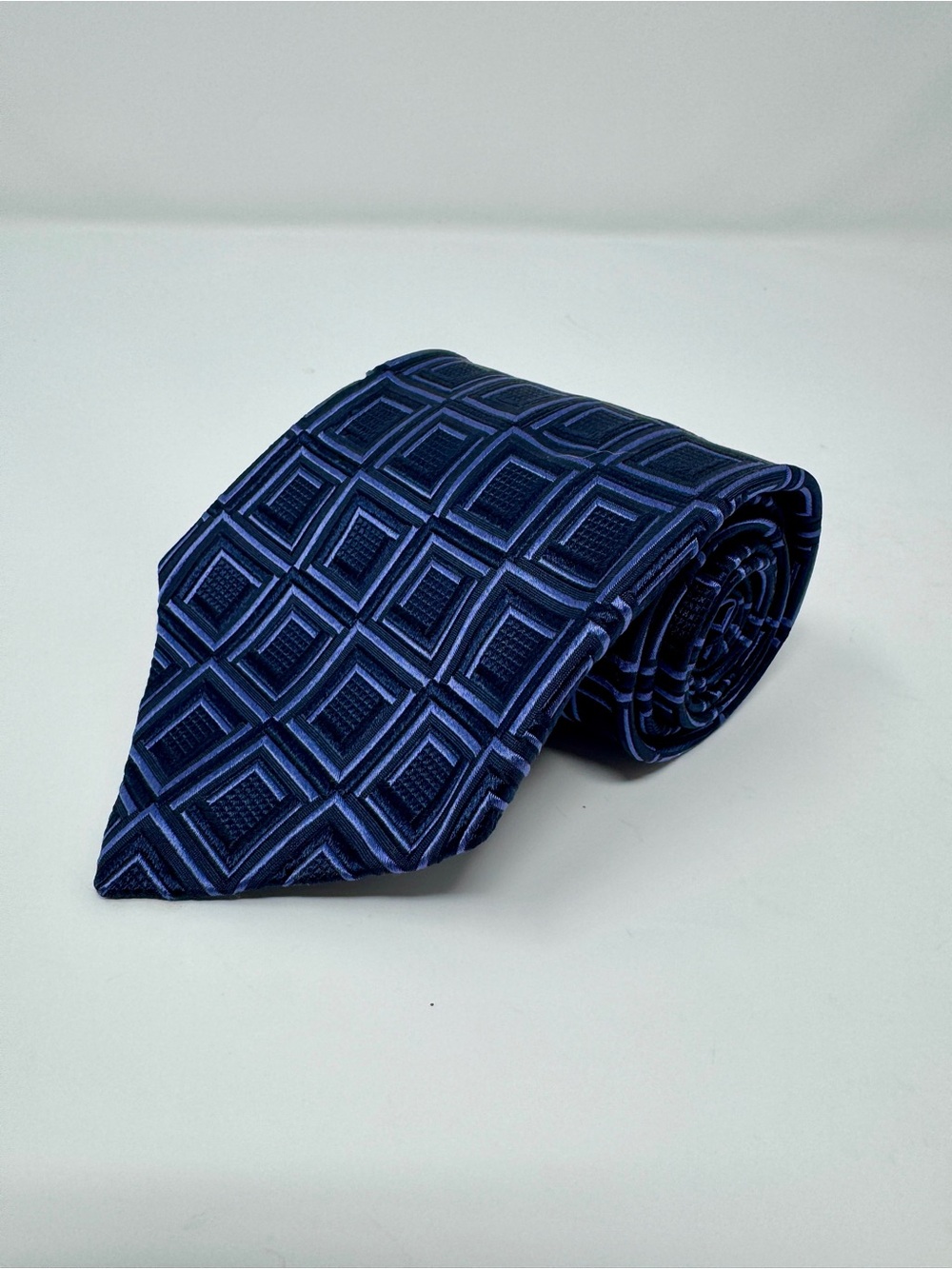 Robert Talbott Best of Class Vintage Tie Navy Blue Geometric 59”
